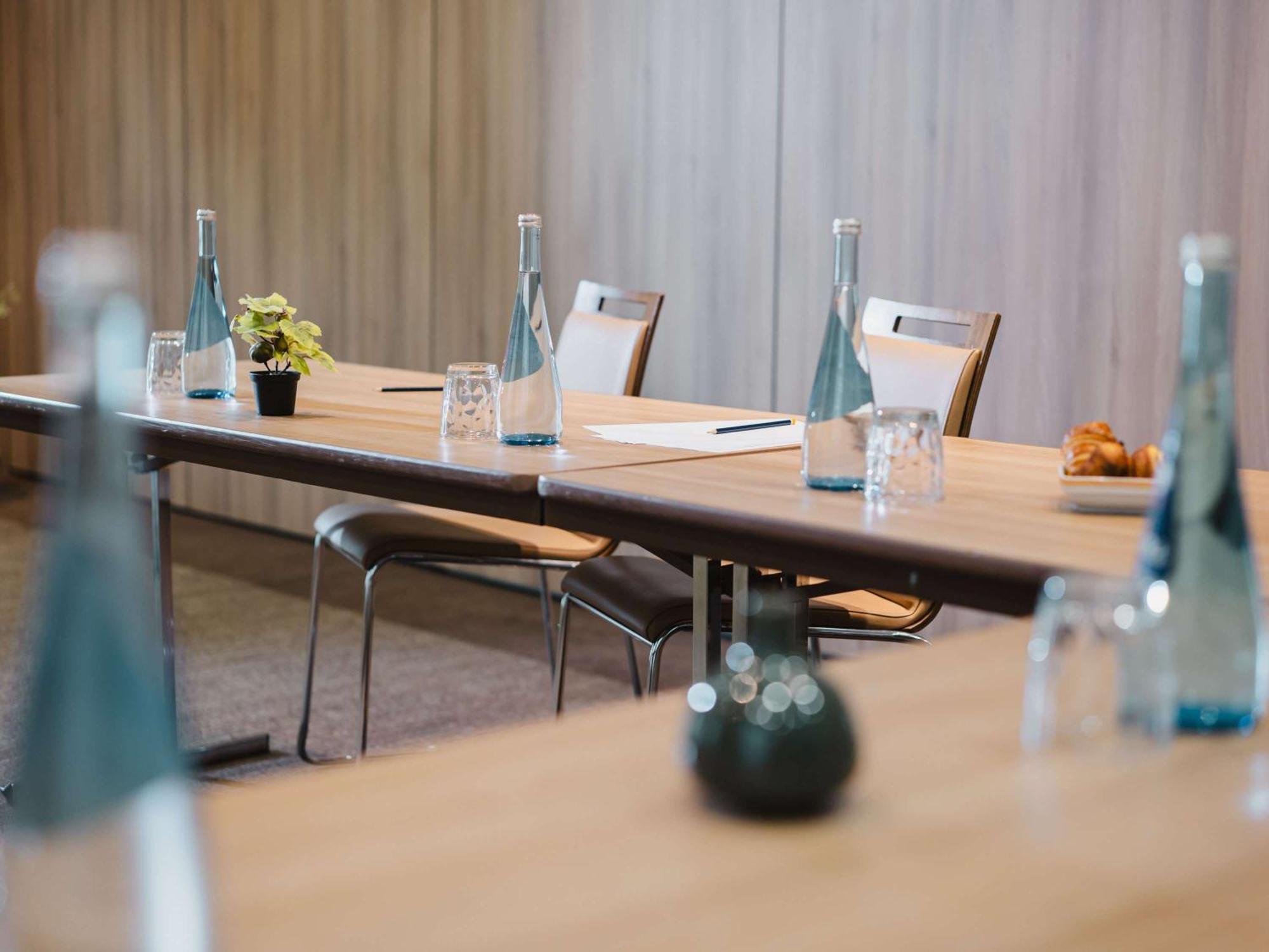Hotel Mercure Lille Aeroport Екстер'єр фото